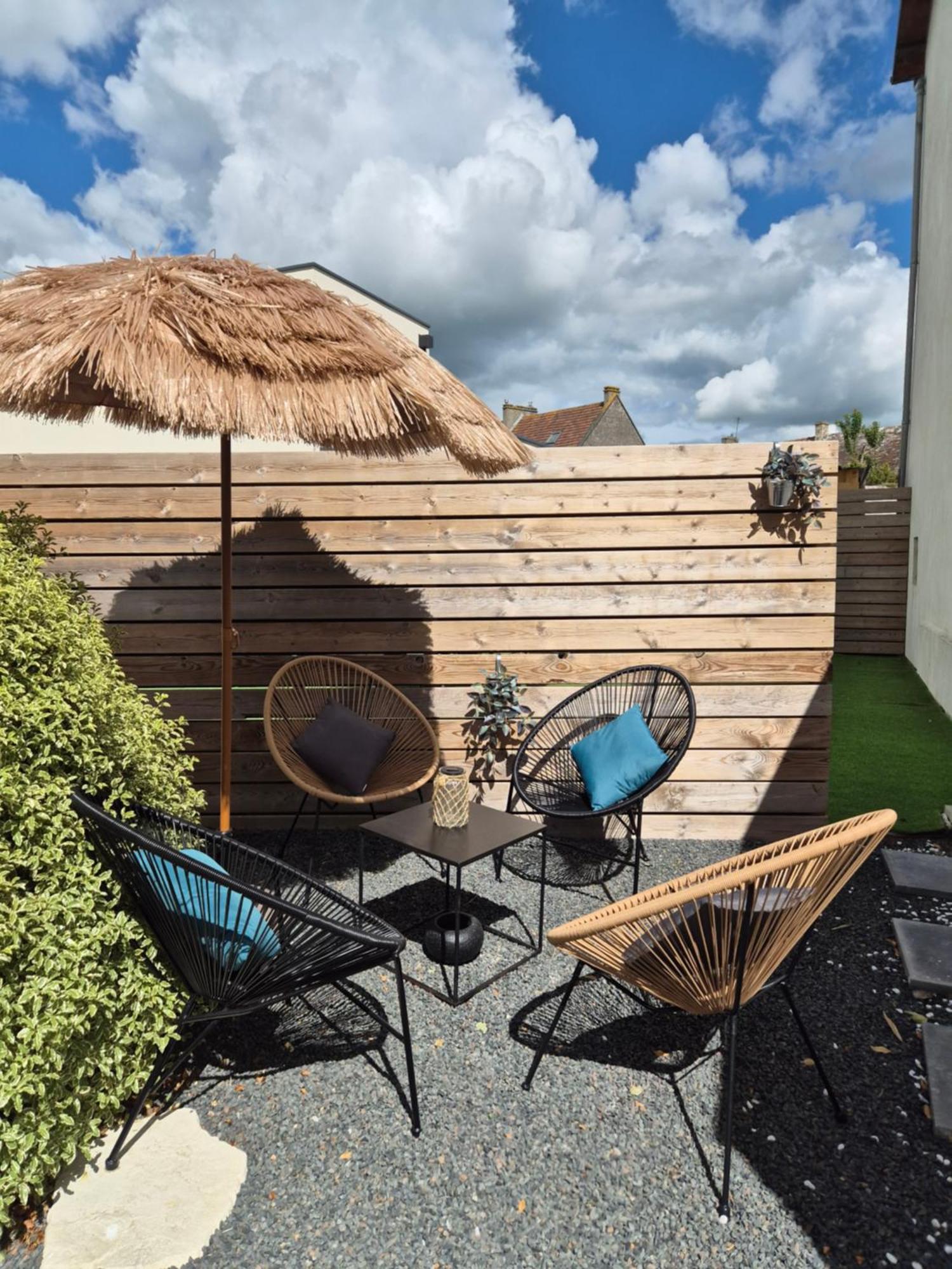 Villa Terre & Avec Piscine Interieure Proche Cabourg Escoville