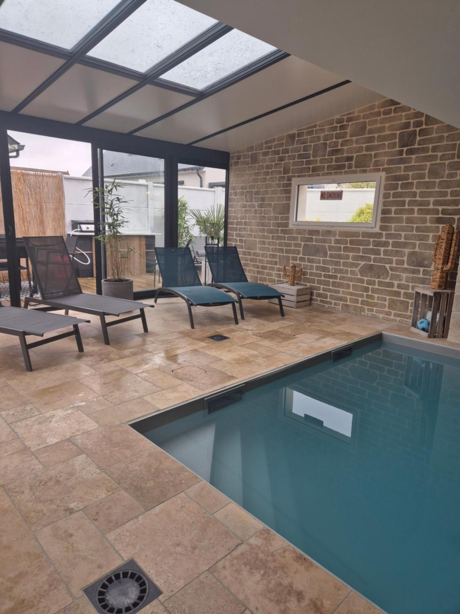 Villa Terre & Avec Piscine Interieure Proche Cabourg